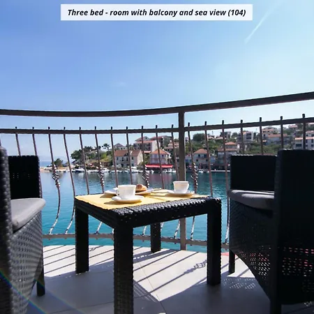 Royal Rina Bed & Breakfast 4*