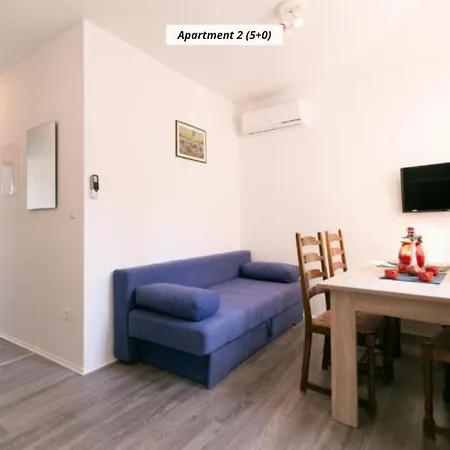 Royal Rina 4* Stomorska