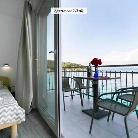 Royal Rina Stomorska