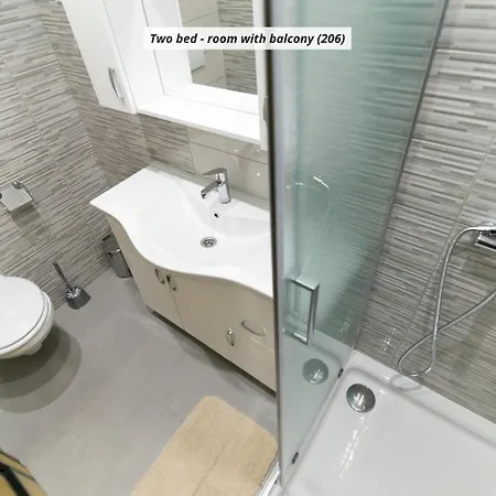 Bed & Breakfast Royal Rina Stomorska