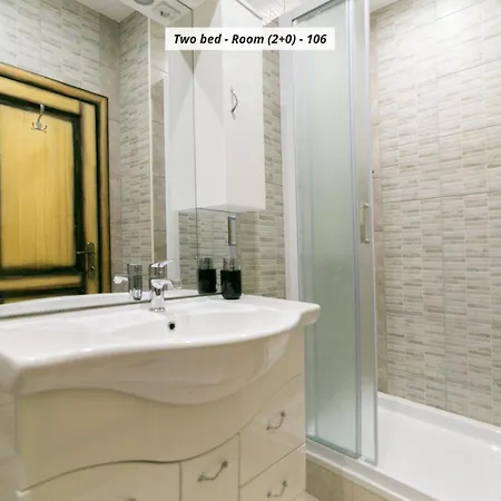 Bed & Breakfast Royal Rina Stomorska