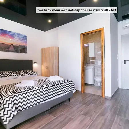 Royal Rina Bed & Breakfast 4*