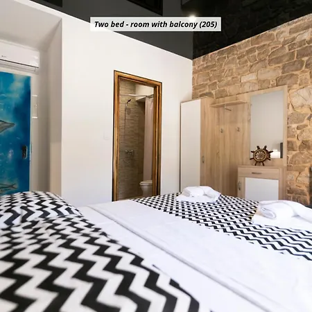 Bed & Breakfast Royal Rina 4*