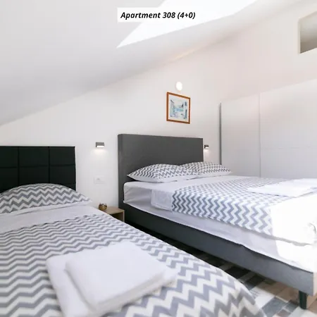 Bed & Breakfast Royal Rina Stomorska