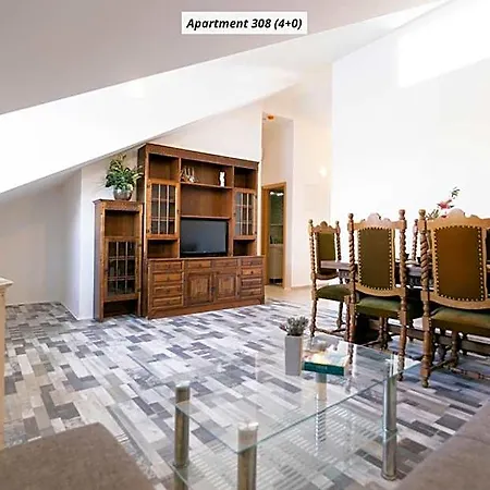 Bed & Breakfast Royal Rina 4*