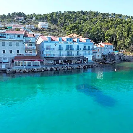 Royal Rina Bed & Breakfast 4*