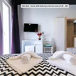Royal Rina Bed & Breakfast Stomorska